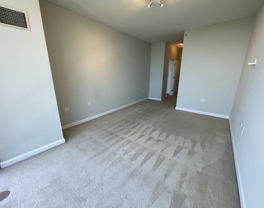 100 E 14th Street - Photo Thumbnail 15