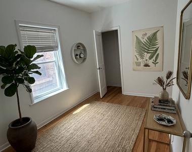 2655 N Mozart Street - Photo Thumbnail 7