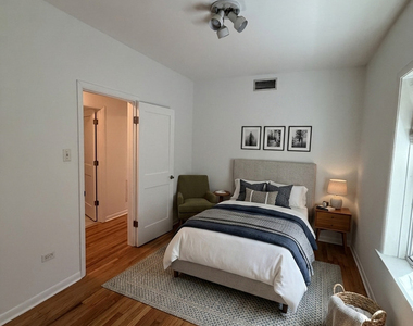 2655 N Mozart Street - Photo Thumbnail 6