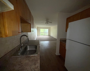 5720 East Avenue - Photo Thumbnail 2
