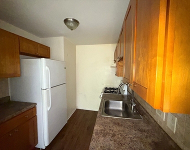 5720 East Avenue - Photo Thumbnail 3