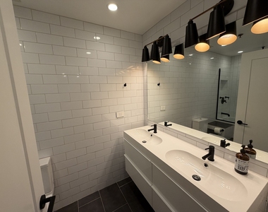 1500 W Monroe Street - Photo Thumbnail 7