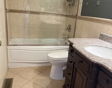 8841 N Chester Avenue - Photo Thumbnail 7