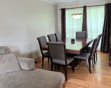 276 Continental Lane - Photo Thumbnail 5