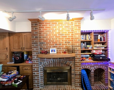 276 Continental Lane - Photo Thumbnail 16