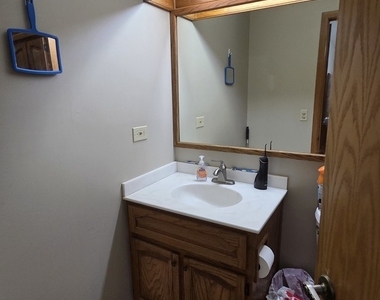 276 Continental Lane - Photo Thumbnail 19