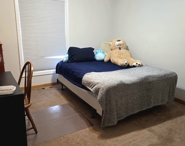 276 Continental Lane - Photo Thumbnail 11