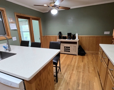 276 Continental Lane - Photo Thumbnail 8