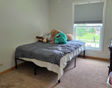 276 Continental Lane - Photo Thumbnail 12