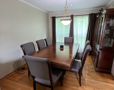 276 Continental Lane - Photo Thumbnail 4