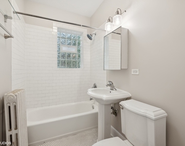 70 Pine Avenue - Photo Thumbnail 10