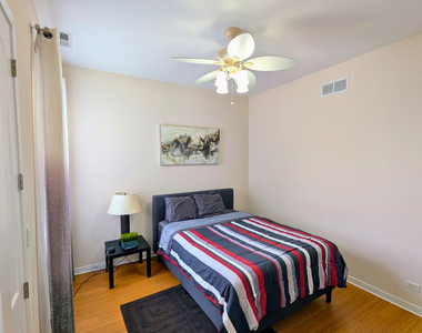 2642 W Chicago Avenue - Photo Thumbnail 9