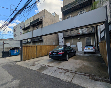 2642 W Chicago Avenue - Photo Thumbnail 12
