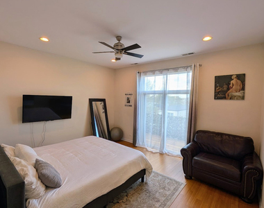 2642 W Chicago Avenue - Photo Thumbnail 6