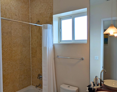 2642 W Chicago Avenue - Photo Thumbnail 5