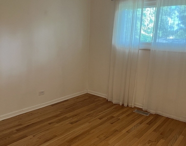 3069 Plum Island Drive - Photo Thumbnail 8