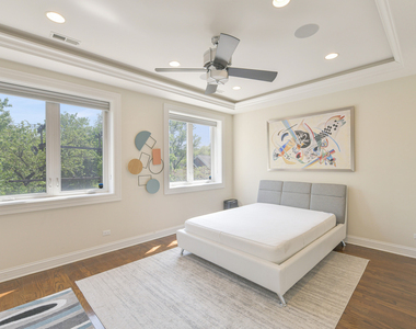 2223 W Wabansia Avenue - Photo Thumbnail 11