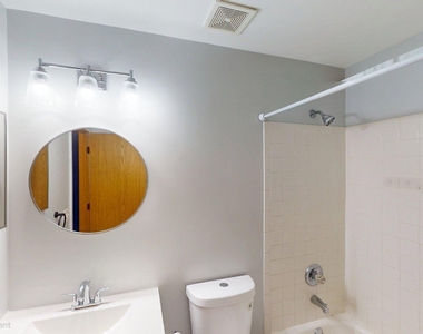 2529 Stonybrook Drive - Photo Thumbnail 13