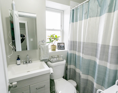 3543 N Lawndale Avenue - Photo Thumbnail 4