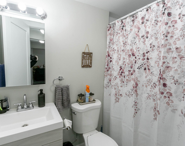 3543 N Lawndale Avenue - Photo Thumbnail 6