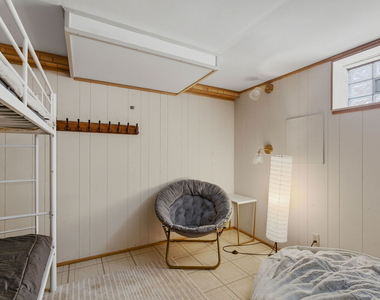 1512 Mulford Street - Photo Thumbnail 9