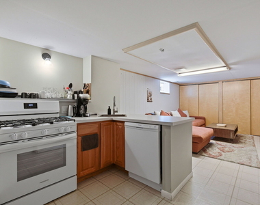 1512 Mulford Street - Photo Thumbnail 8