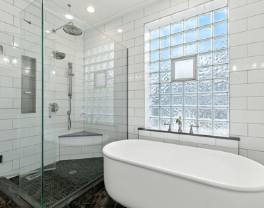 860 W Buckingham Place - Photo Thumbnail 17