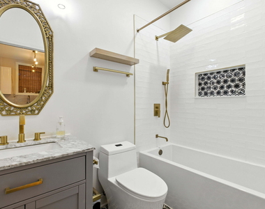 860 W Buckingham Place - Photo Thumbnail 10