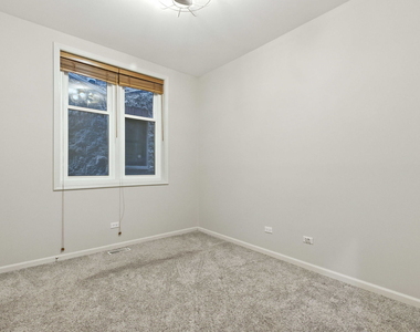 860 W Buckingham Place - Photo Thumbnail 19