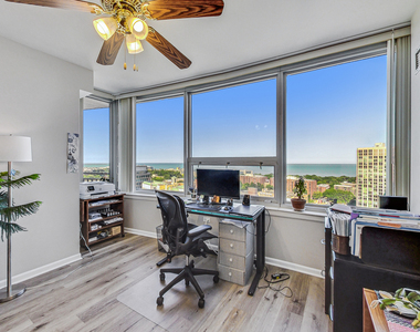 807 Davis Street - Photo Thumbnail 12