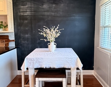 4605 Prairie Avenue - Photo Thumbnail 7
