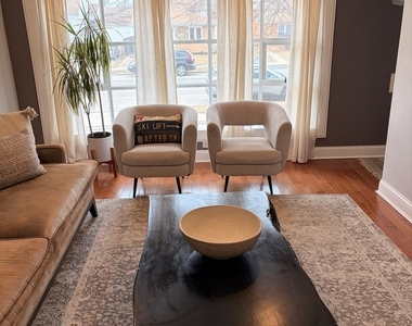 4605 Prairie Avenue - Photo Thumbnail 2