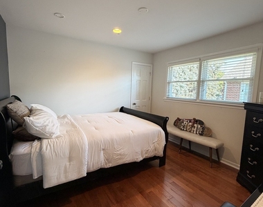 4605 Prairie Avenue - Photo Thumbnail 9