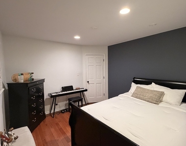4605 Prairie Avenue - Photo Thumbnail 8