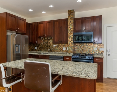 1440 S Wabash Avenue - Photo Thumbnail 1