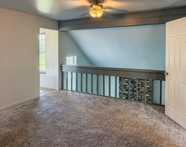 939 Chase Court - Photo Thumbnail 12