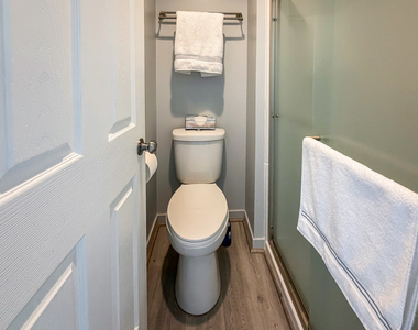 939 Chase Court - Photo Thumbnail 8