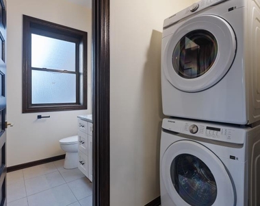 444 E 48th Street - Photo Thumbnail 19