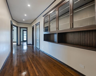 444 E 48th Street - Photo Thumbnail 11