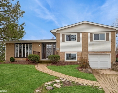 753 Magnolia Circle - Photo Thumbnail 15