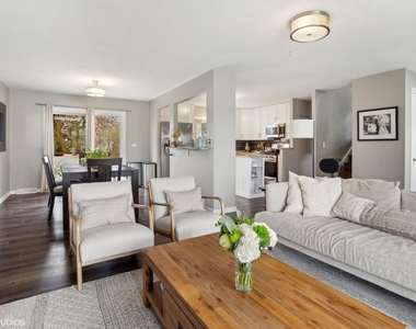 753 Magnolia Circle - Photo Thumbnail 3