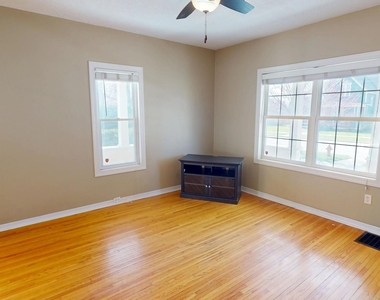 276 Morgan Street - Photo Thumbnail 8