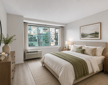 211 E Ohio Street - Photo Thumbnail 2
