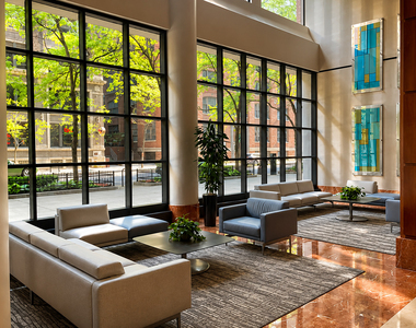 211 E Ohio Street - Photo Thumbnail 6