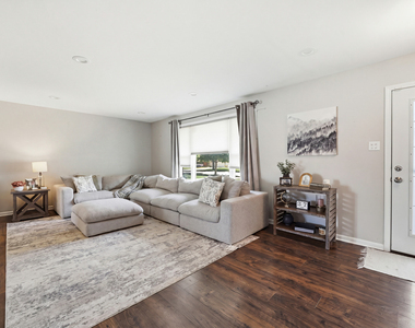 16450 Cherry Hill Avenue - Photo Thumbnail 13