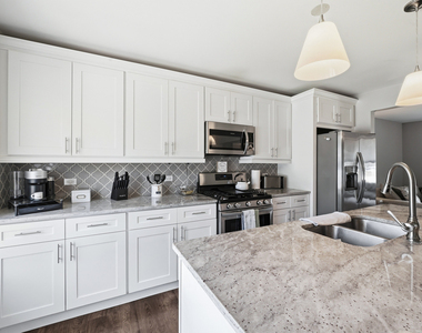 16450 Cherry Hill Avenue - Photo Thumbnail 16