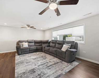 16450 Cherry Hill Avenue - Photo Thumbnail 5