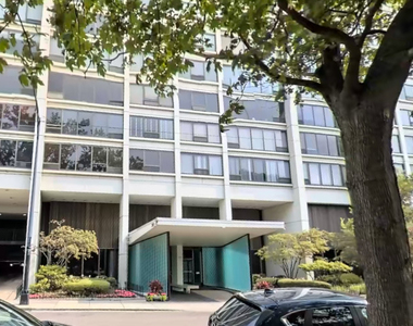 2800 N Lake Shore Drive - Photo Thumbnail 1