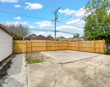 8140 S Paulina Street - Photo Thumbnail 11