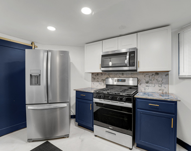 8140 S Paulina Street - Photo Thumbnail 2